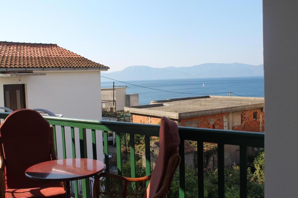 Apartmani Zderic Gradac  Exterior foto